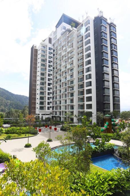 Premier Suite Cozy Home Midhills Genting 6-10 Pax Free Wifi Genting Highlands Exteriér fotografie